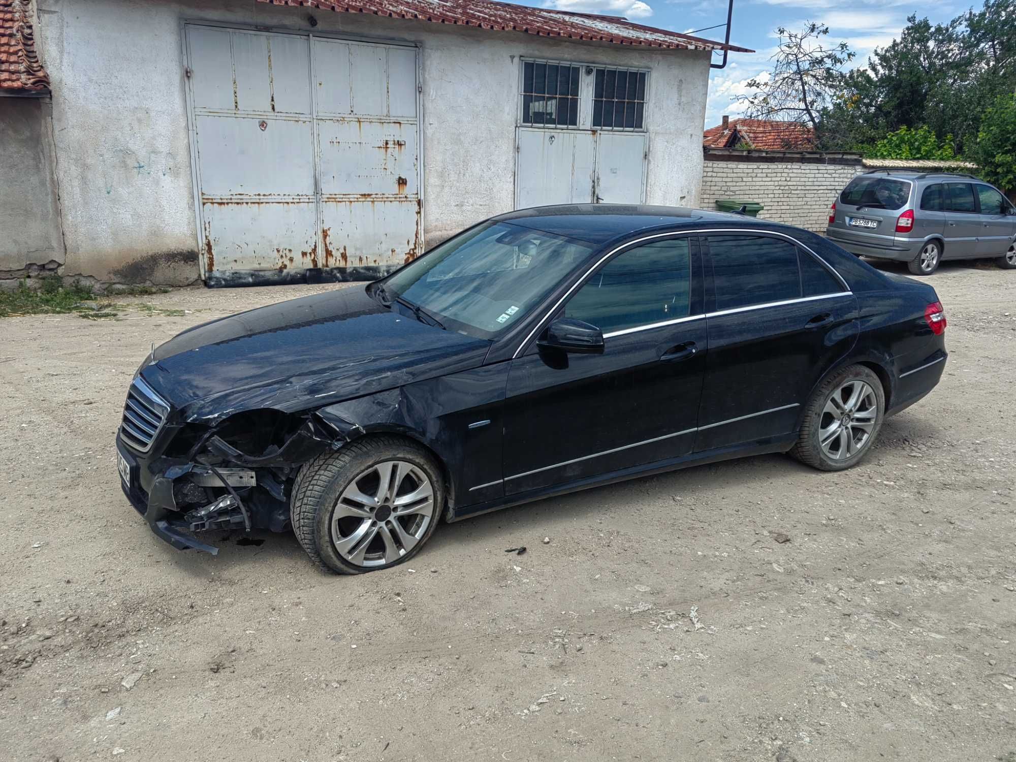 Mercedes E350 cdi 231 кс W212 на части. Ляв волан