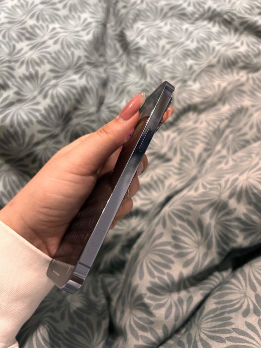 Urgent iPhone 13 pro sierra blue 128gb