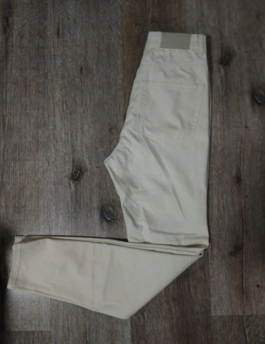 Blugi crem Pull&Bear