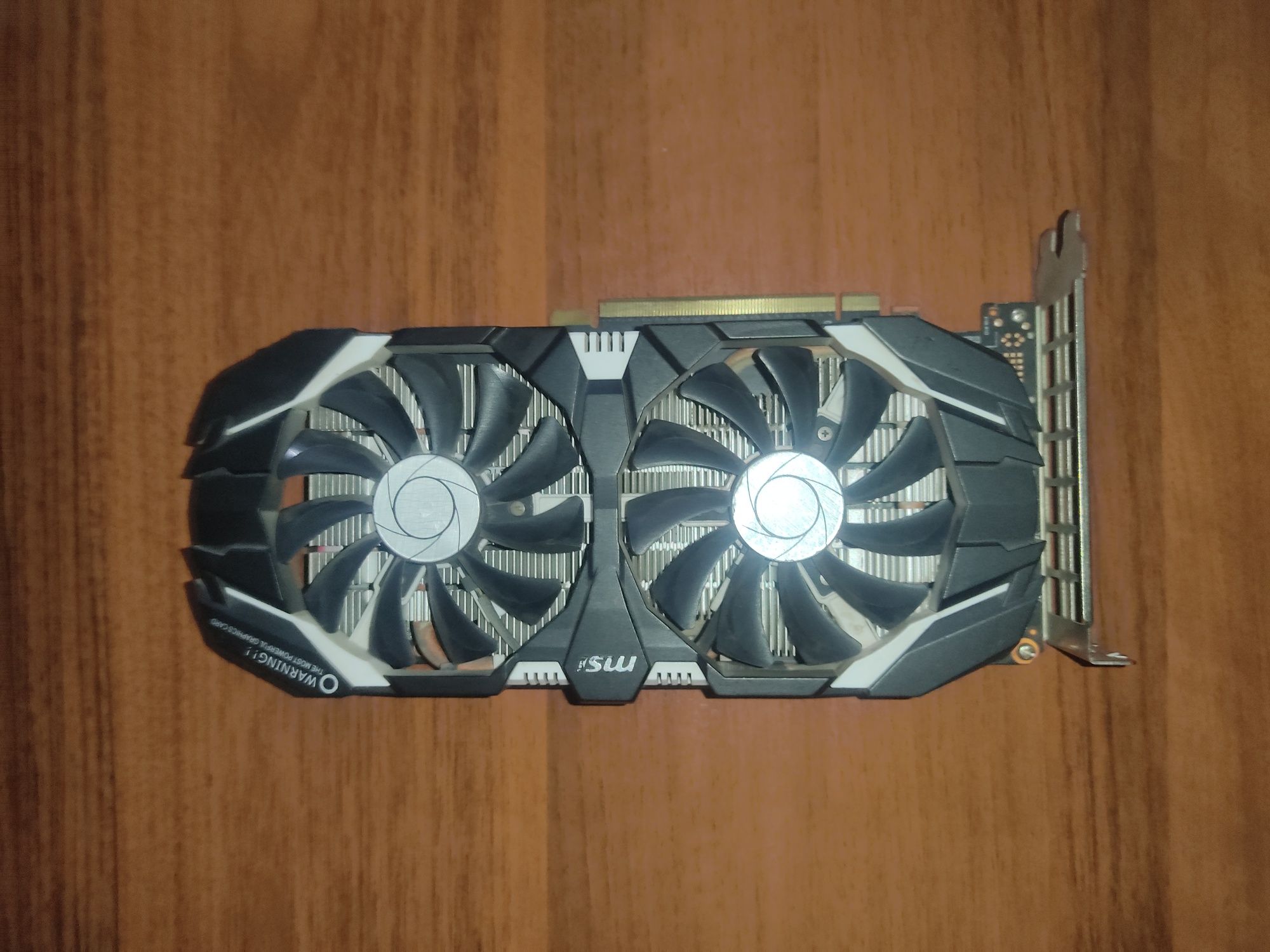 Видеокарта  MSI.