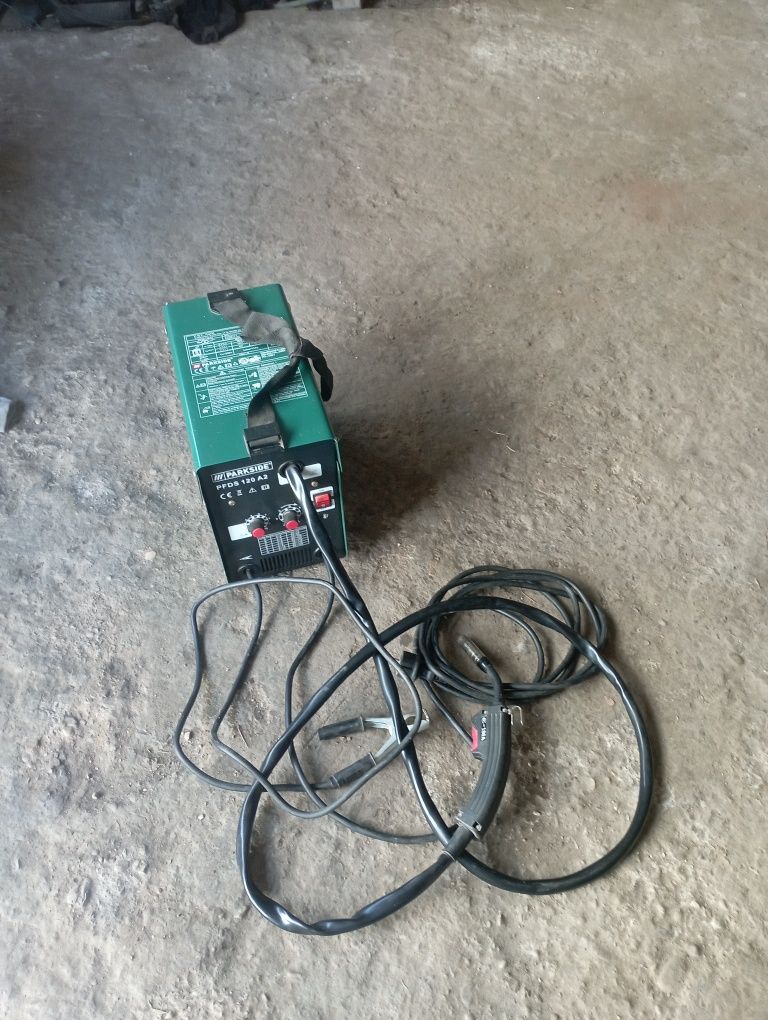 Vând radiator de căltura pe fotocelule Și aparat de sudură