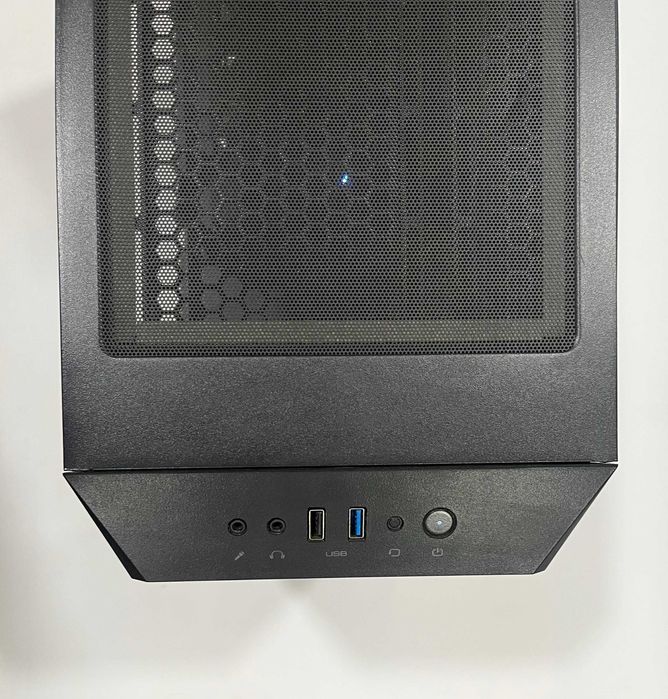 Геймърски компютър Intel Core i3 8300, RX 6600 8GB, 16GB ram