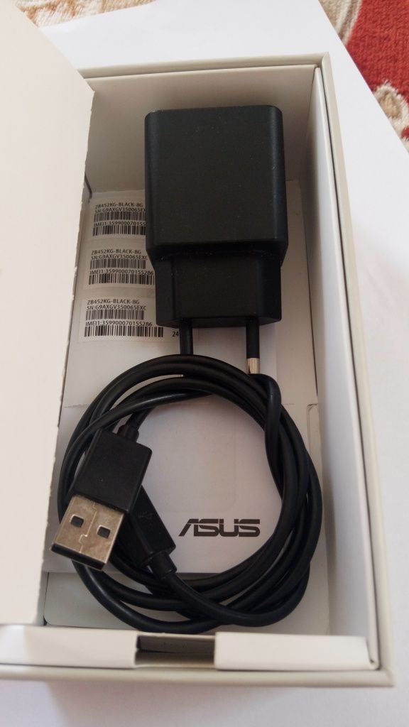 Смартфон Асус ZenFone Go
