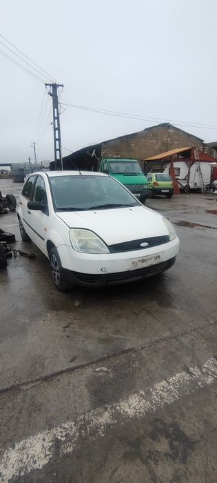 Dezmembrez Ford Fiesta 1.3 benzina