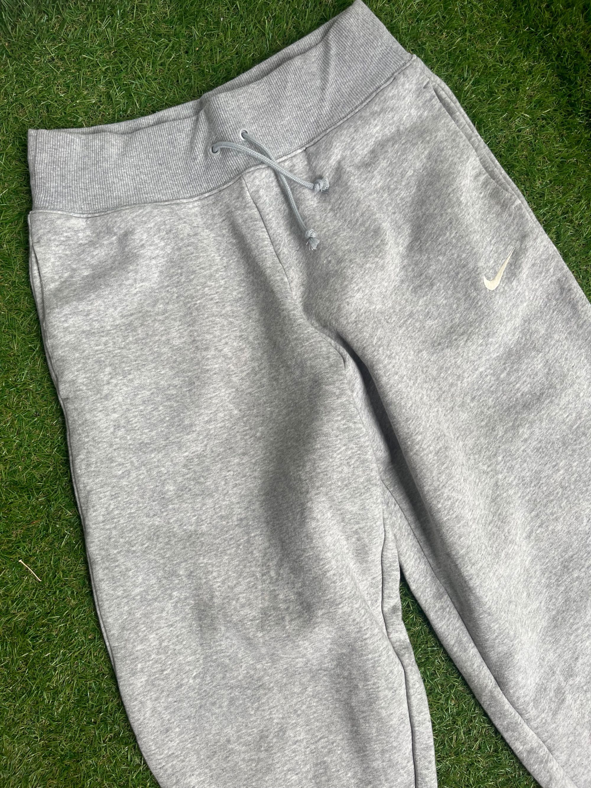 Дамско долнище : Nike Phoenix Fleece Curve Pant - Dark Grey Heather S