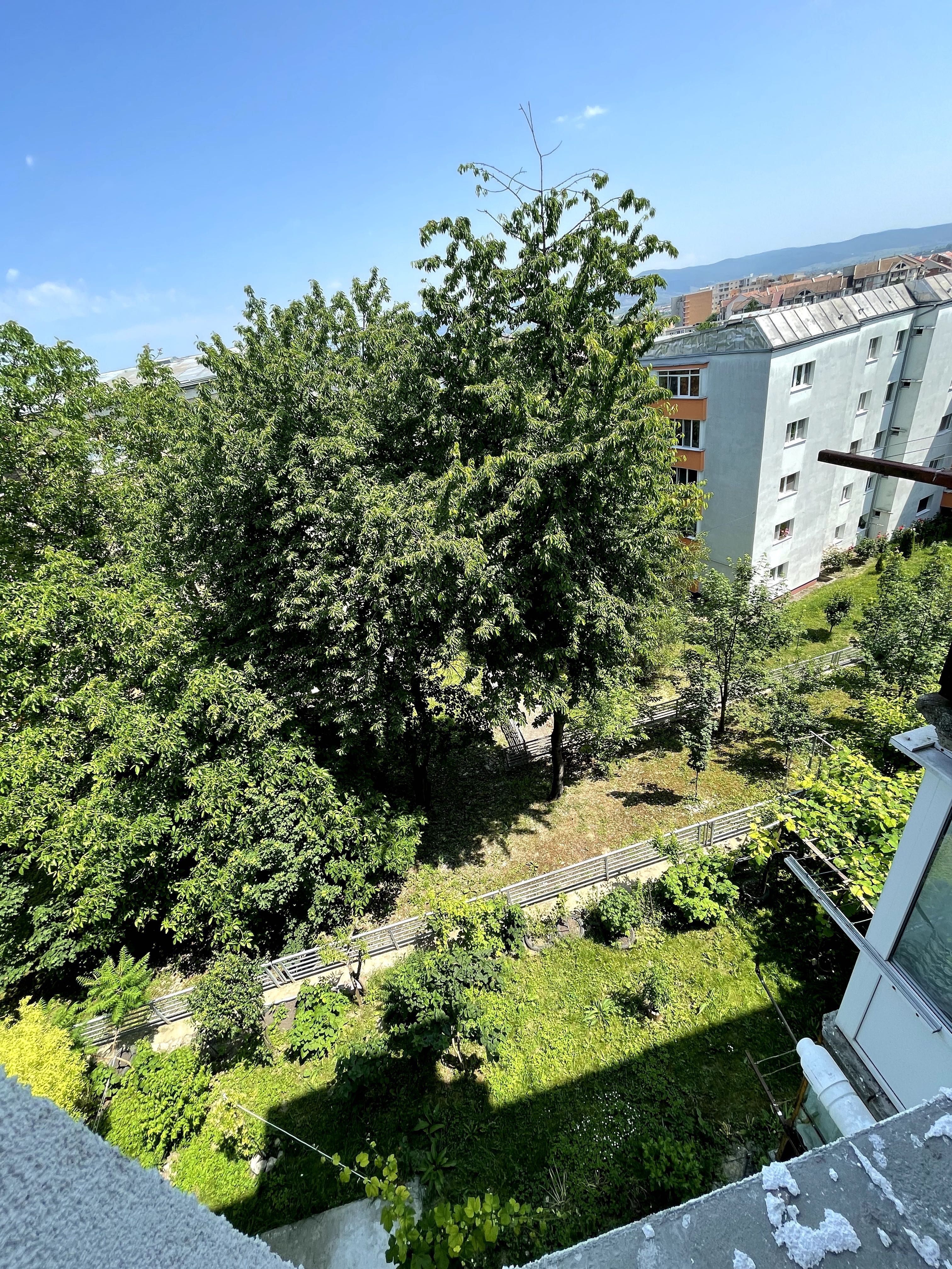 Apartament 2 camere, Aleea Teilor, 50 mp, etaj 3/4, mobilat,proprietar