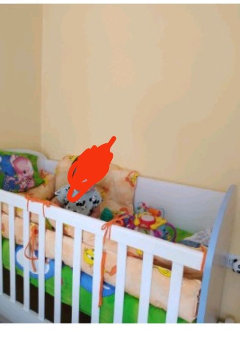 Бебешко дървено легло люлка