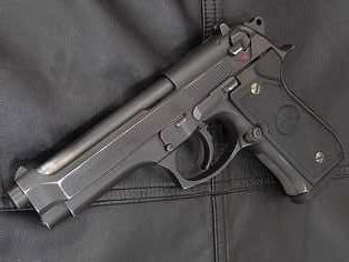 Pistol Airsoft BerettaM9 Modificat 4,5jouli->Co2/FullMetal/6.08mm