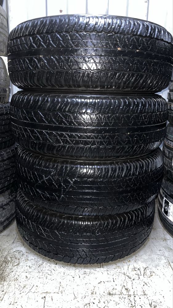 265/65 R17 Продаётся комплект летних шин Dunlop Grandtrek
