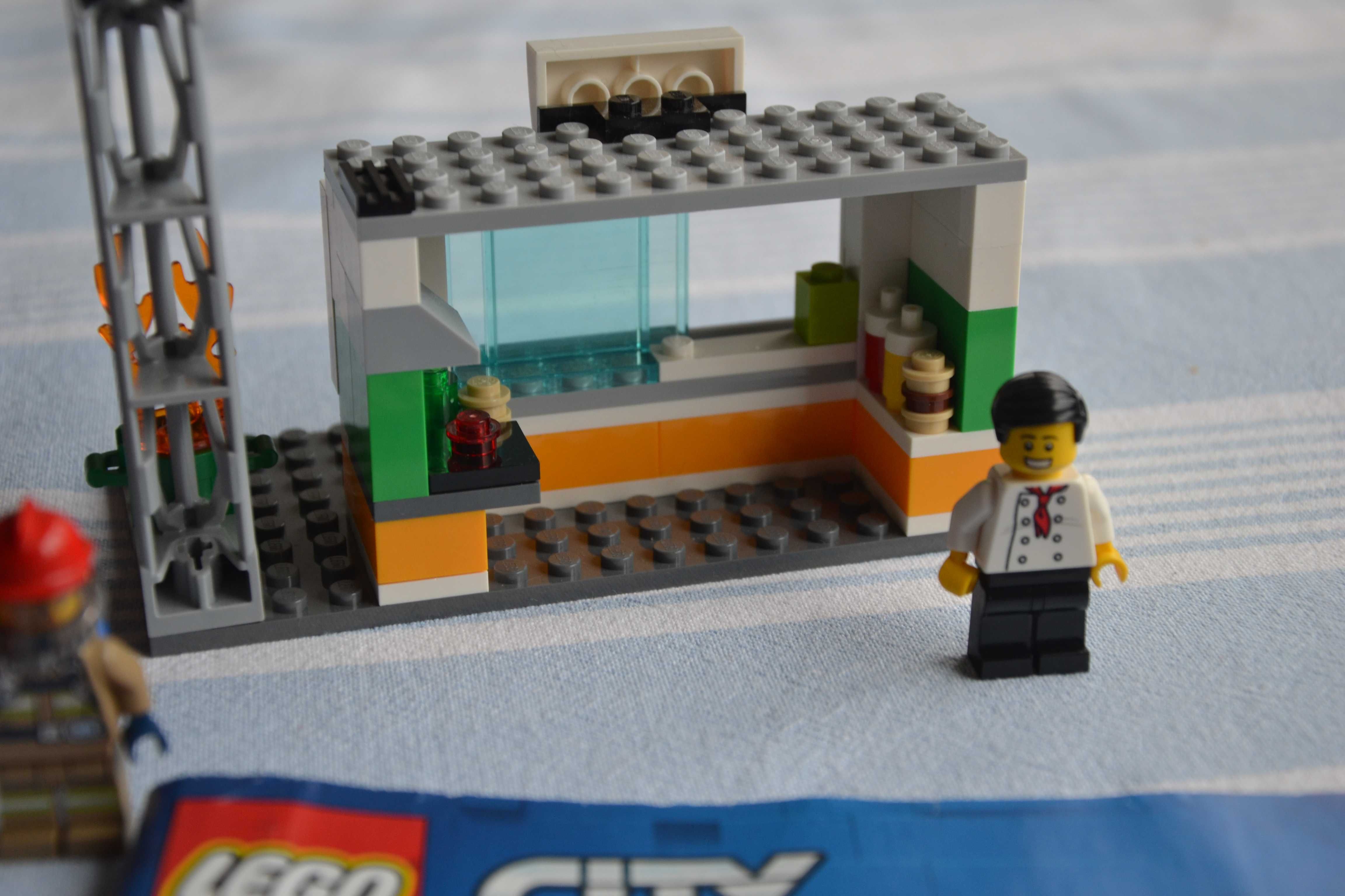 Конструктор LEGO CITY 60214 Burger Bar Fire Rescue