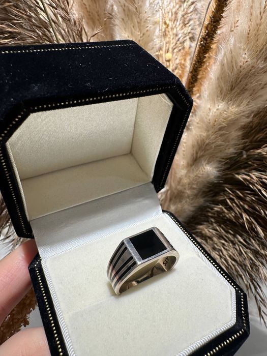 Серебряный перстень . Серебро 925 Доставка
