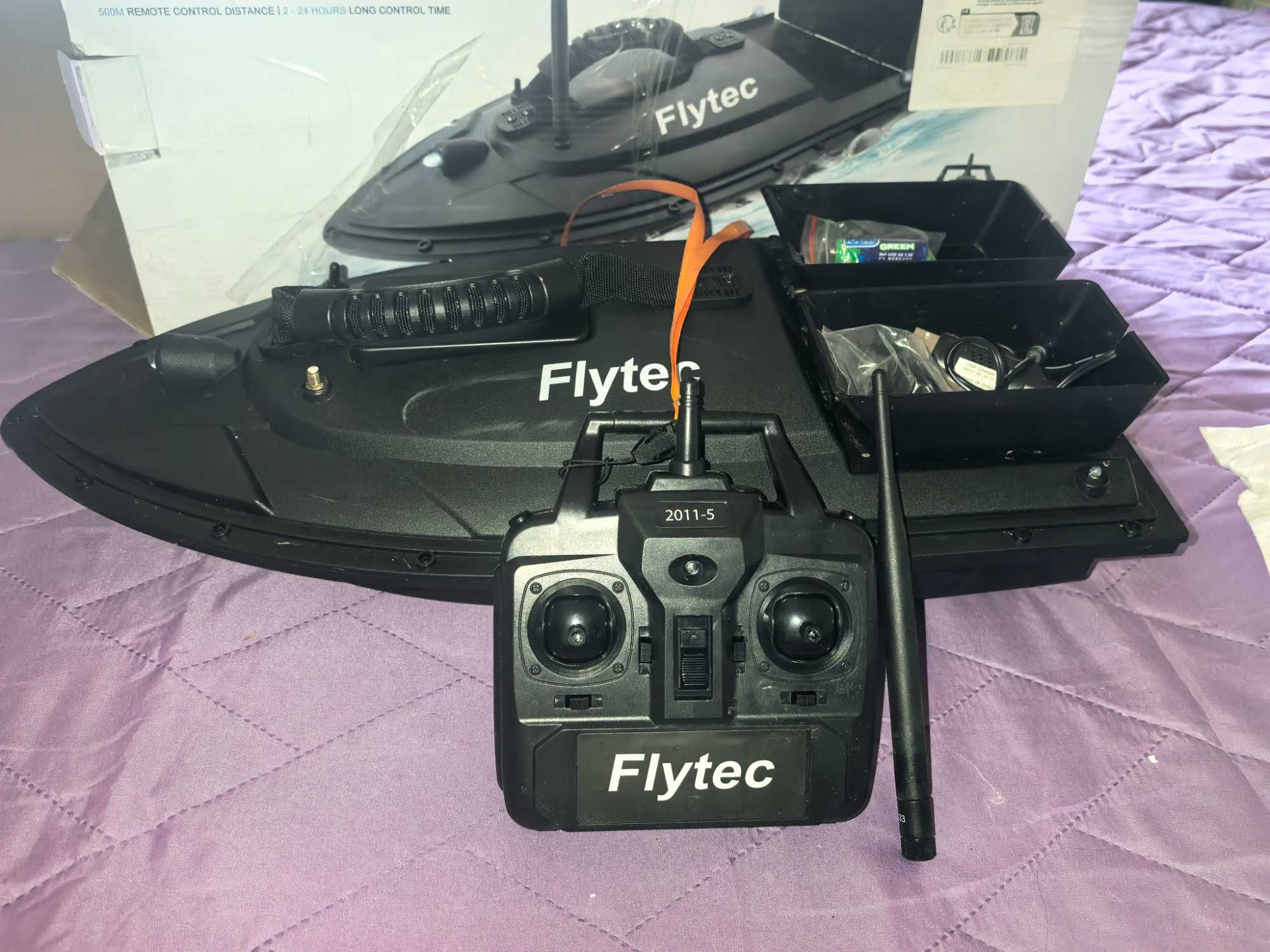 Лодка за захранка Flytec 2011-5
