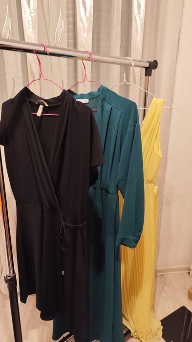 Черна рокля от H&M