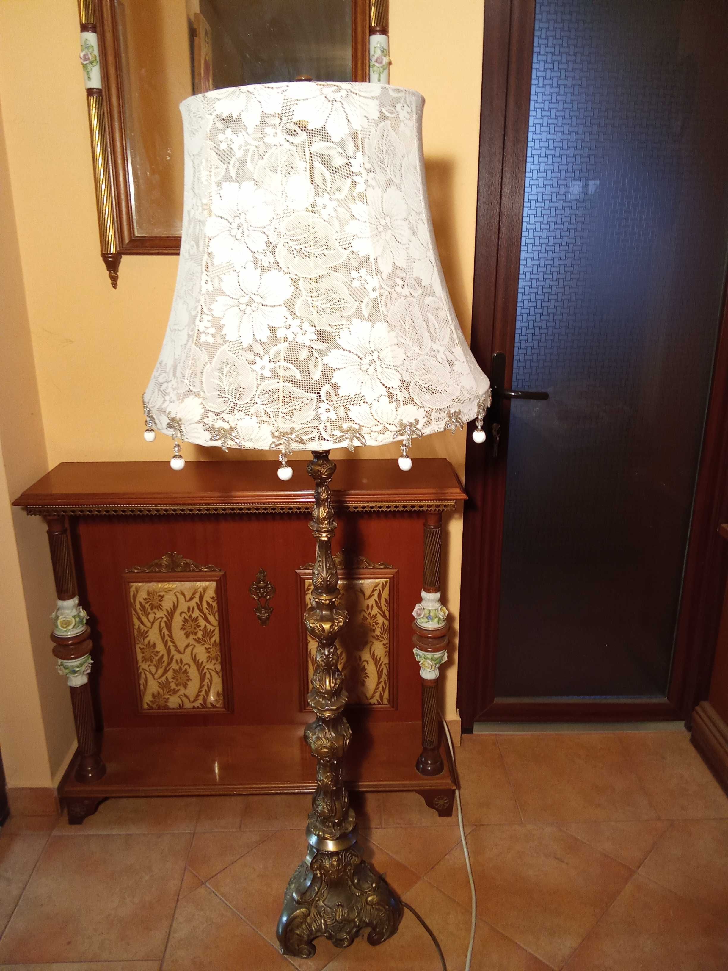 lampadar baroc din bronz cu abajur de dantela 160 cm