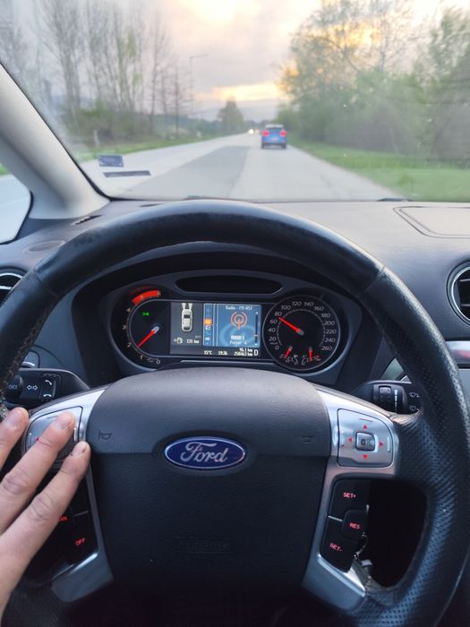 Продавам цял на части Fors S-max 2010г