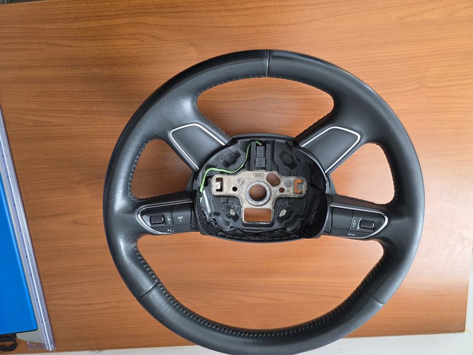 Волан от Audi А4 В8.5 2015г.