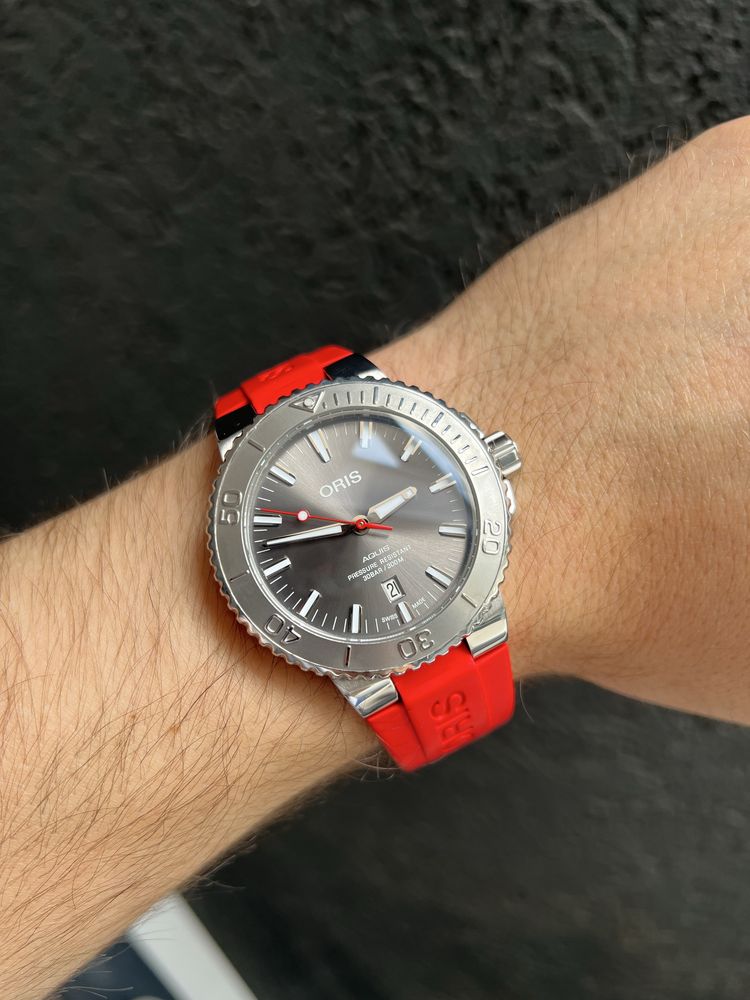 Оригинален мъжки часовник Oris Aquis 43.5mm