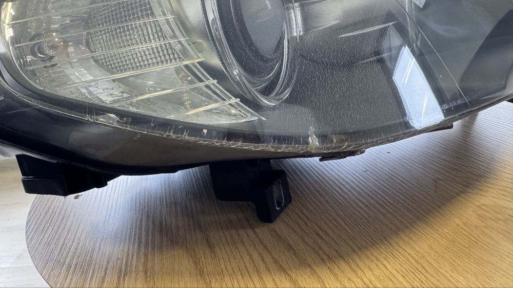 BMW E70 Десен фар