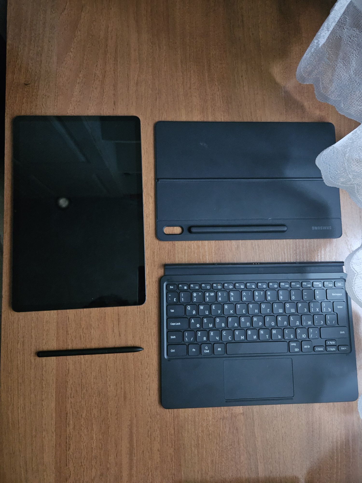 Samsung Galaxy Tab S8+ 5G

тачпадом + Bluetooth мышь — По