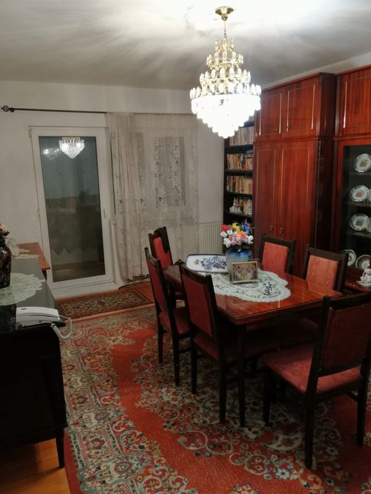 Apartament de inchiriat - zona Materna