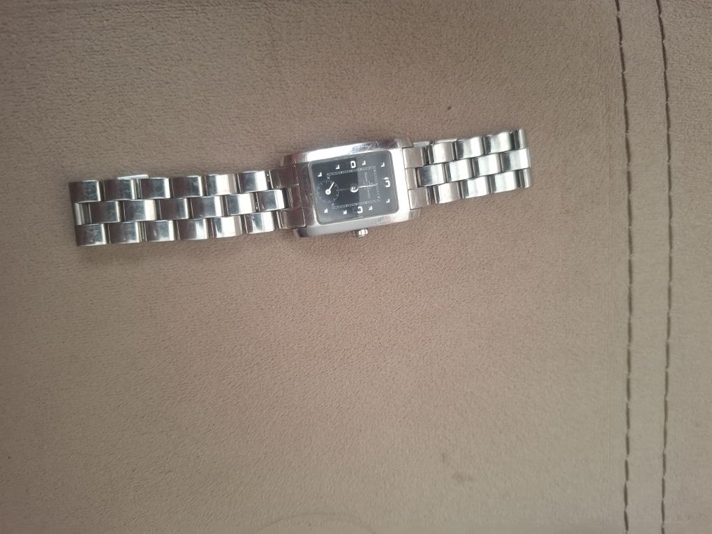 Дамски часовник BAUME & MERCIER