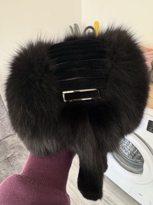 Продам меховую шапку
