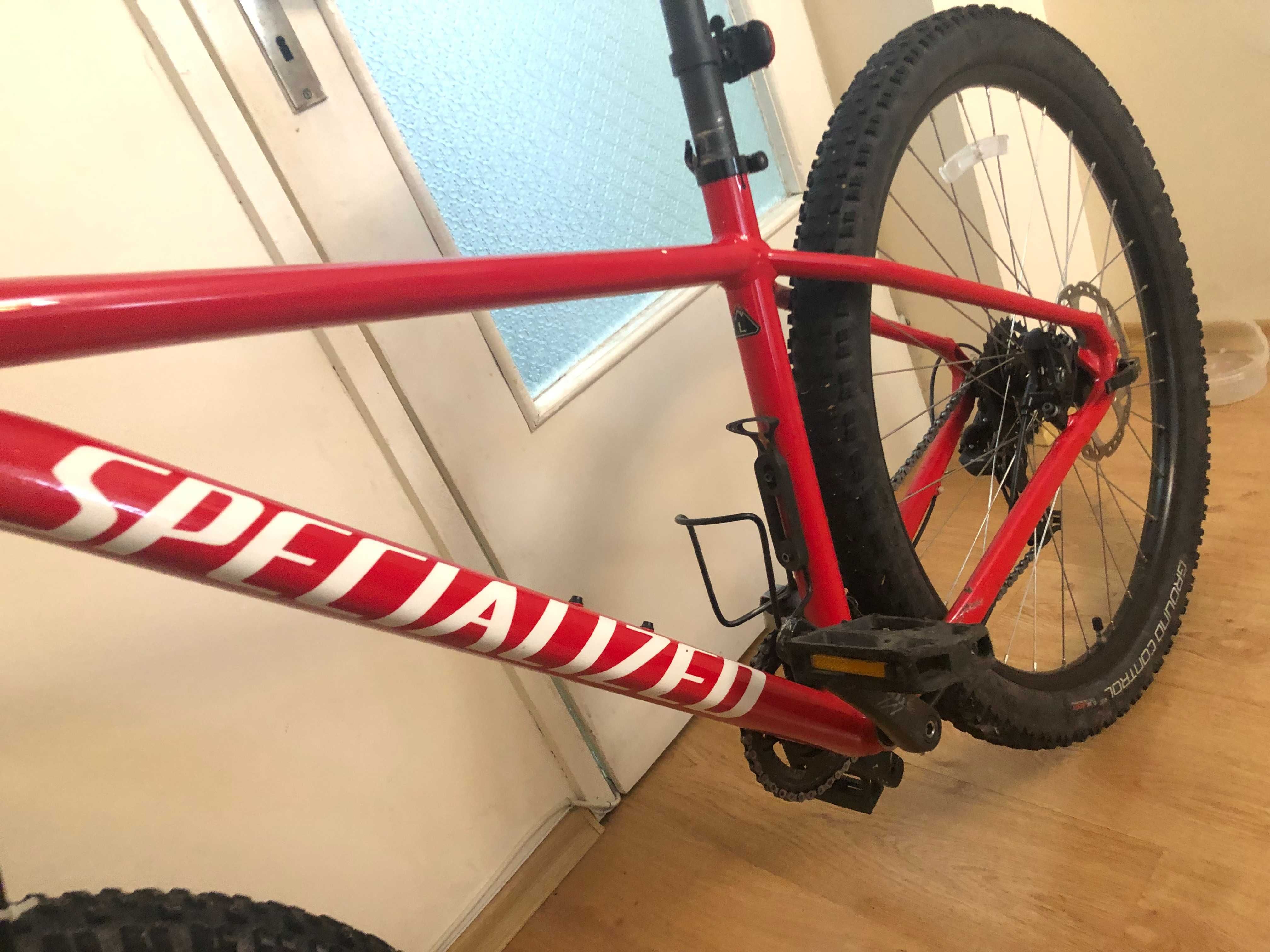 120mm 29 инча Specialized Rockhopper 2020-2021 - с доста подобрения