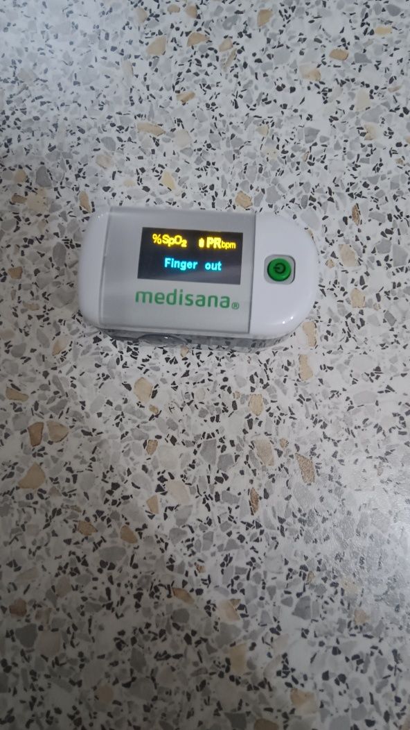 Pulsoximetru profesional Medisana PM 100