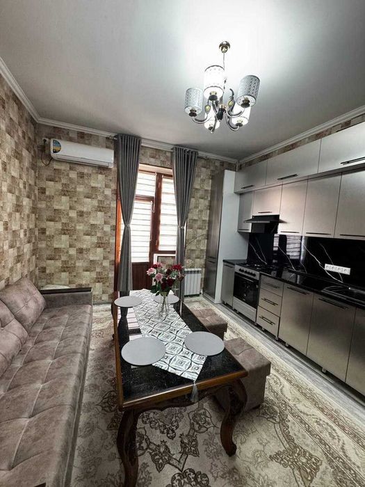 1  хоналик квартир 3 этаж, шарк 1, барака кафе