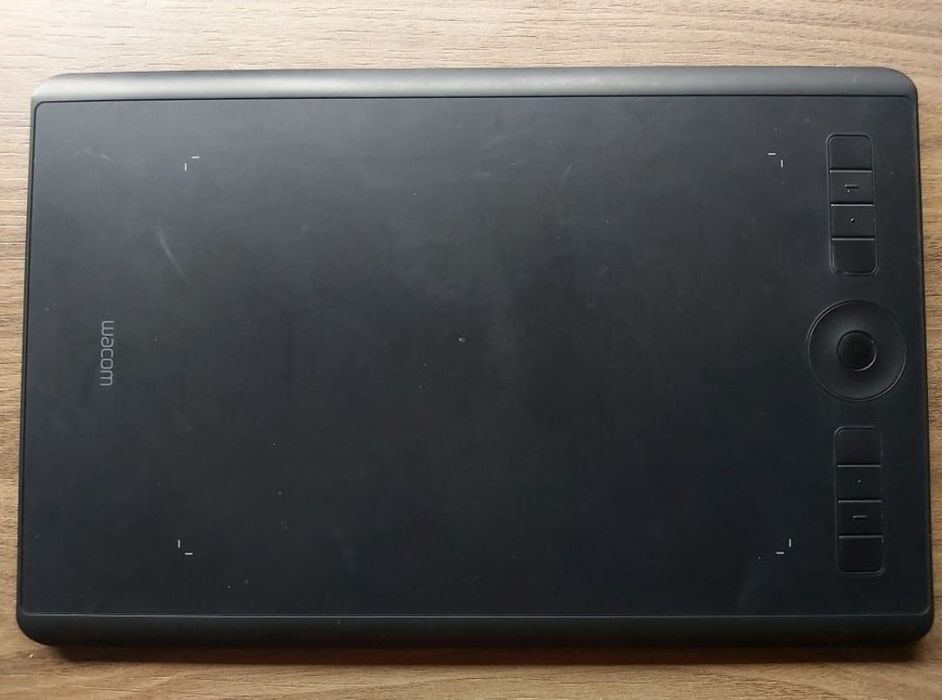 Tabletta Wacom Intuos PRO, mărime M