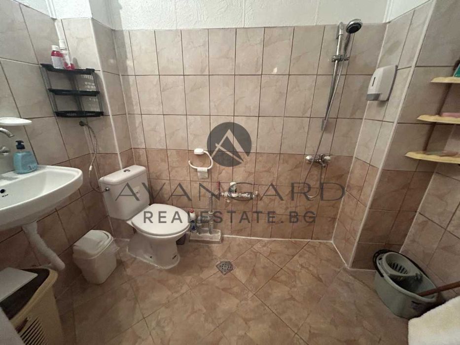 Продава се Двустаен апартамент в Пловдив, Център - 62 кв.м за 1484 €/кв.м - Снимка #4