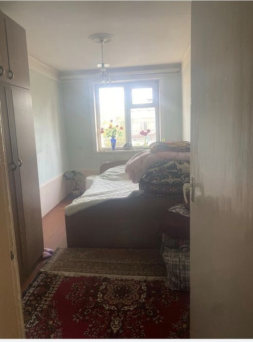 Yashnabod oq uyda 2 xonali kvartira srochniy