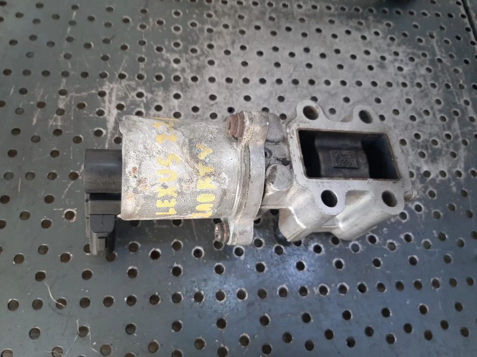 egr  2.2d 2adftv   lexus is 220