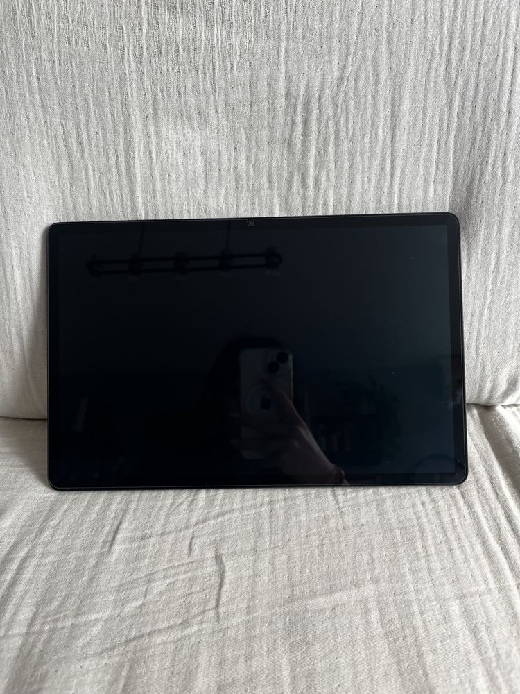 Samsung Tab S8+, 256Gb памет + клавиатура