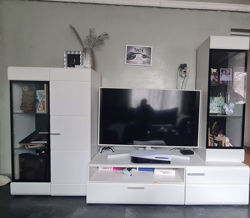 Ъглов диван +секция