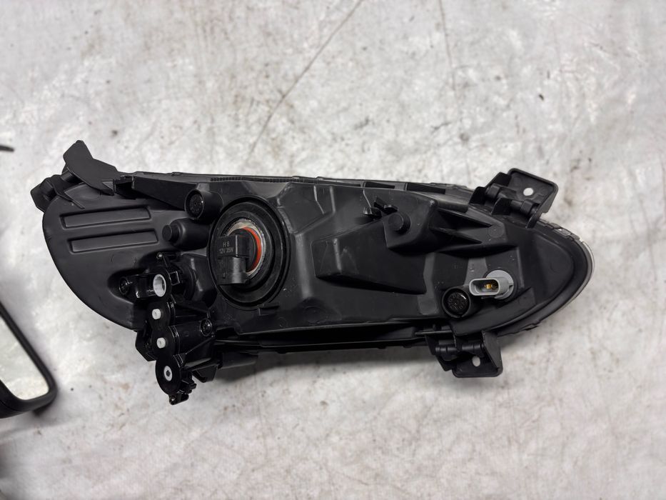 Ляв фар Hyundai Santa Fe • 2013–2015