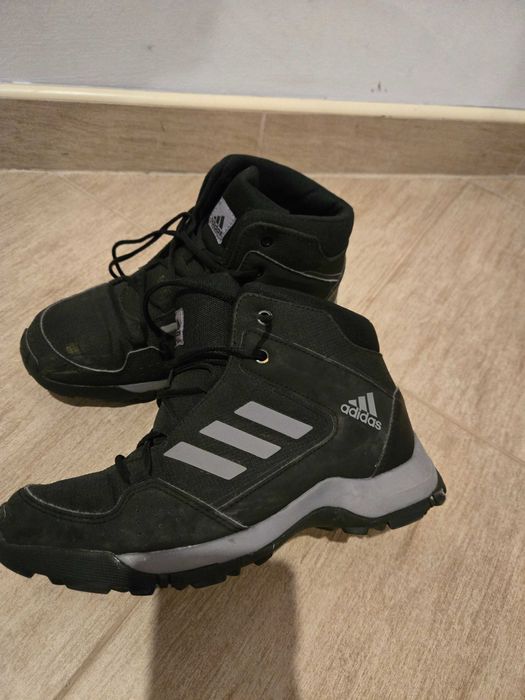 Ботуши Adidas 36 размер