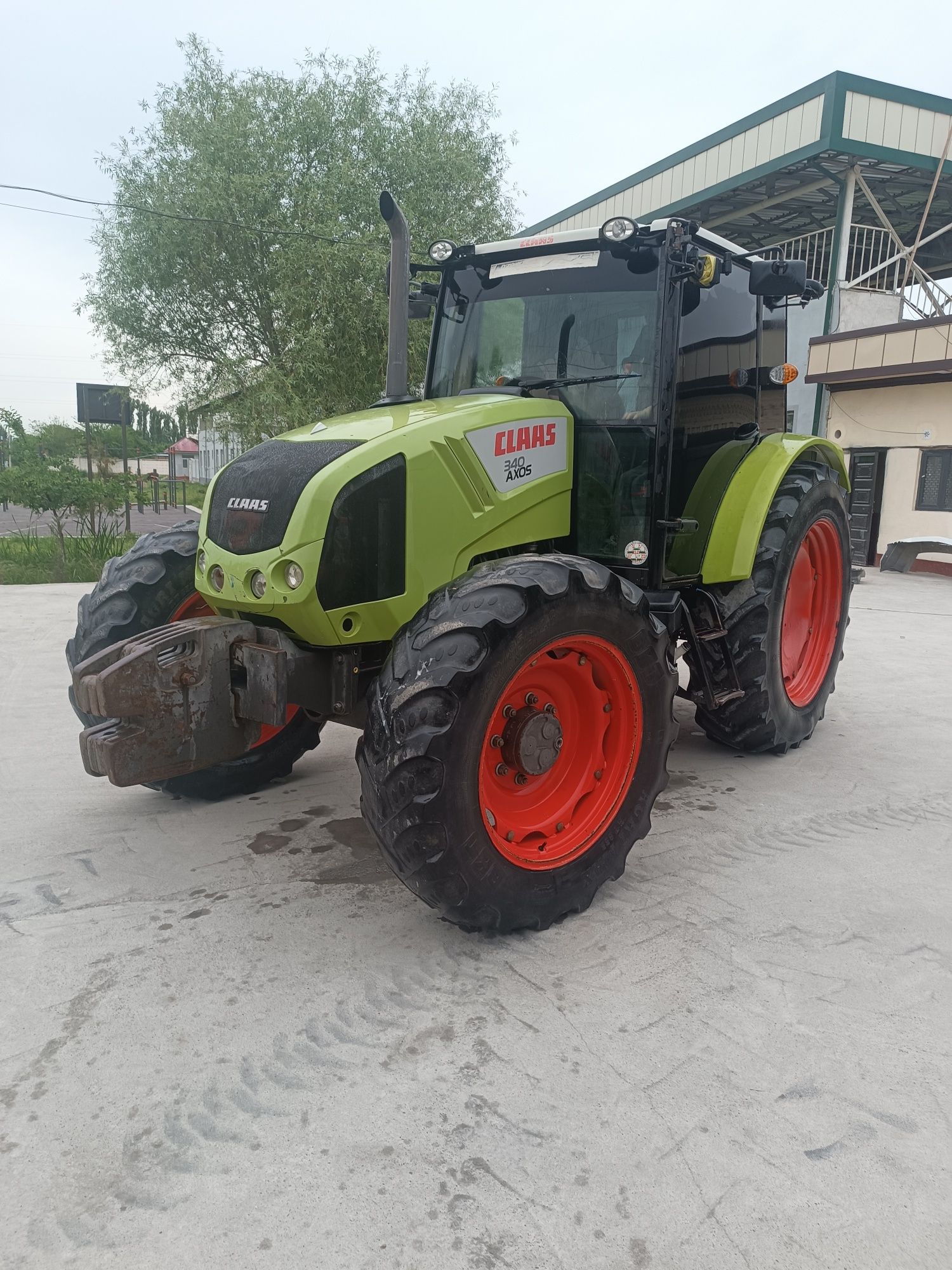 Срочный Claas AXOS сотилади