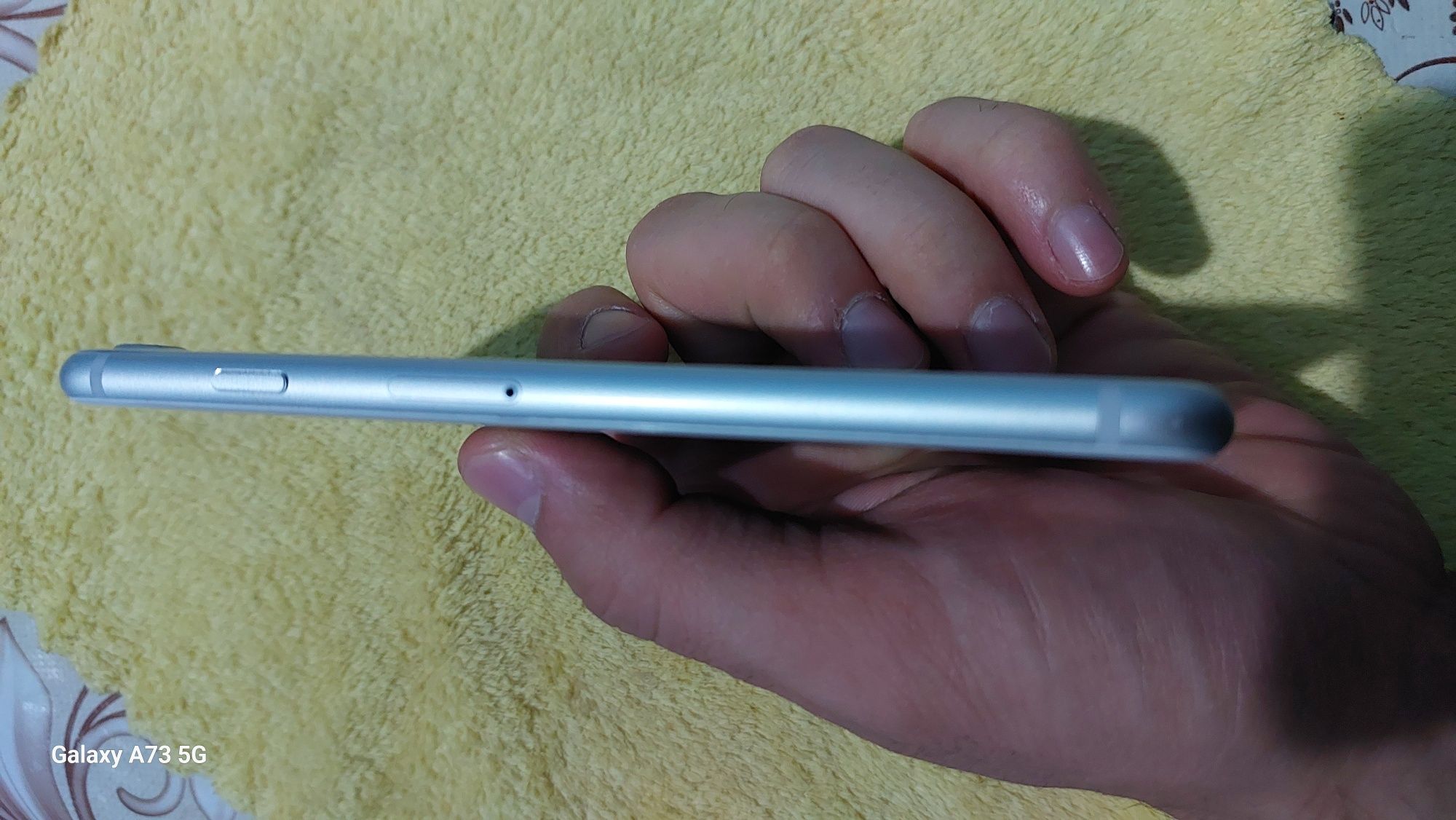 Sotiladi IPhone 8