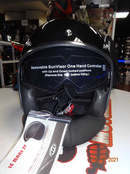 НОВО! Скутерски каски MT Helmets Le Mans скутер мотор