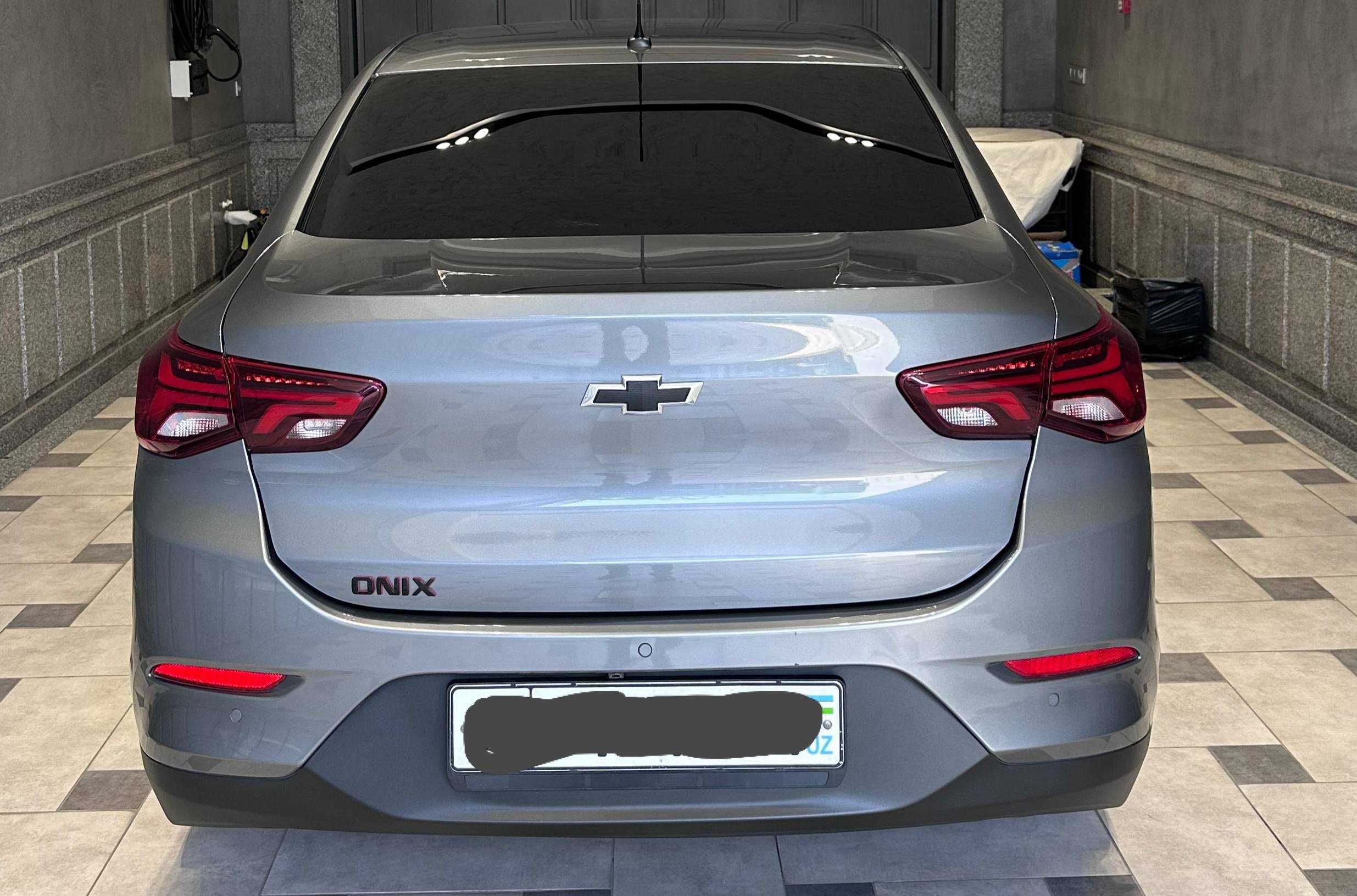 Chevrolet Onix REDLINE Мокрый асфальт 2024г.