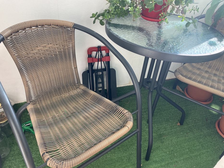 Masa cu scaune de gradina / balcon