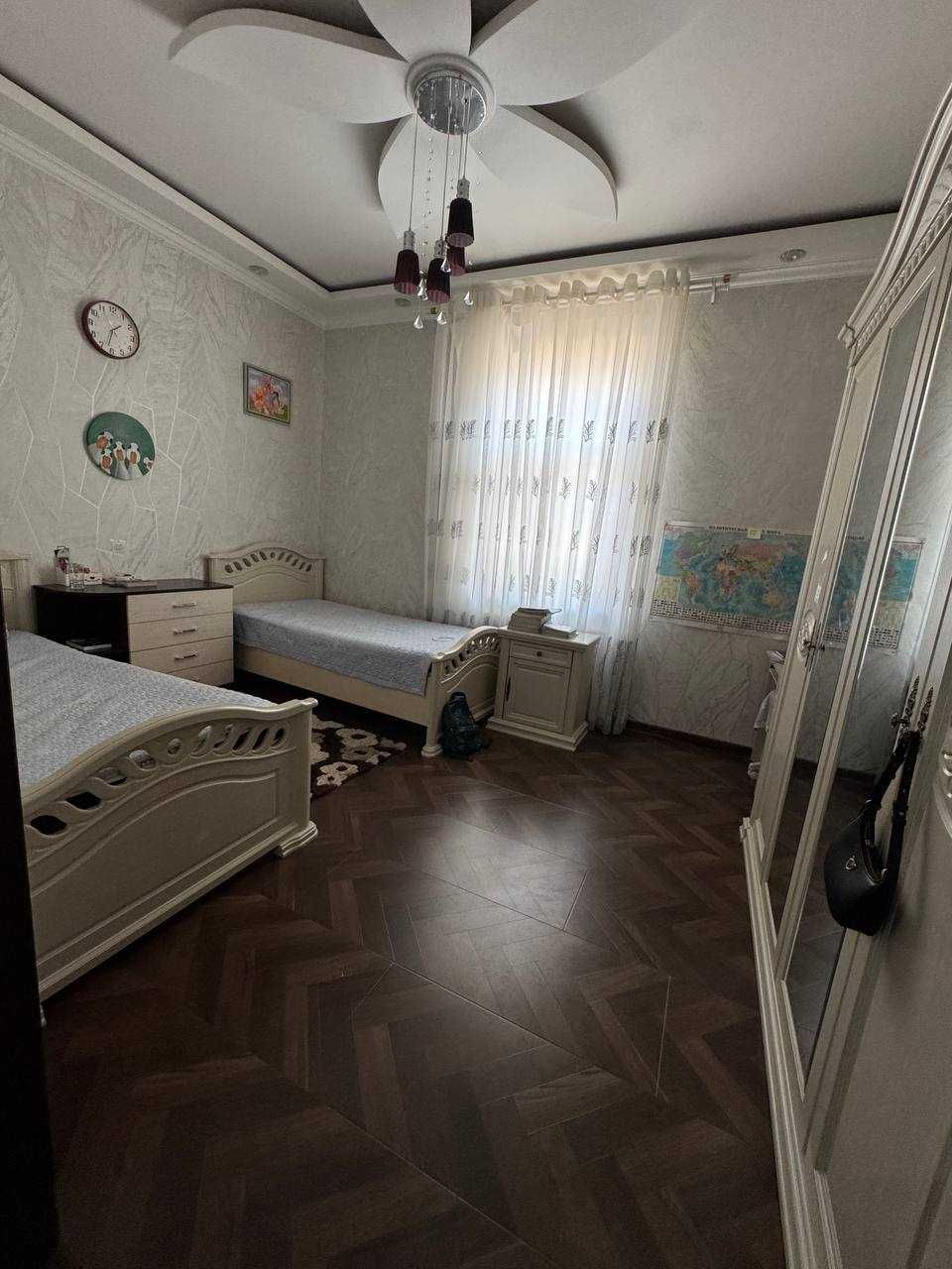 Евродом 3.5 сотки 4 комнаты. Ул. Савр. Фасад 16м. 2 дома на участке