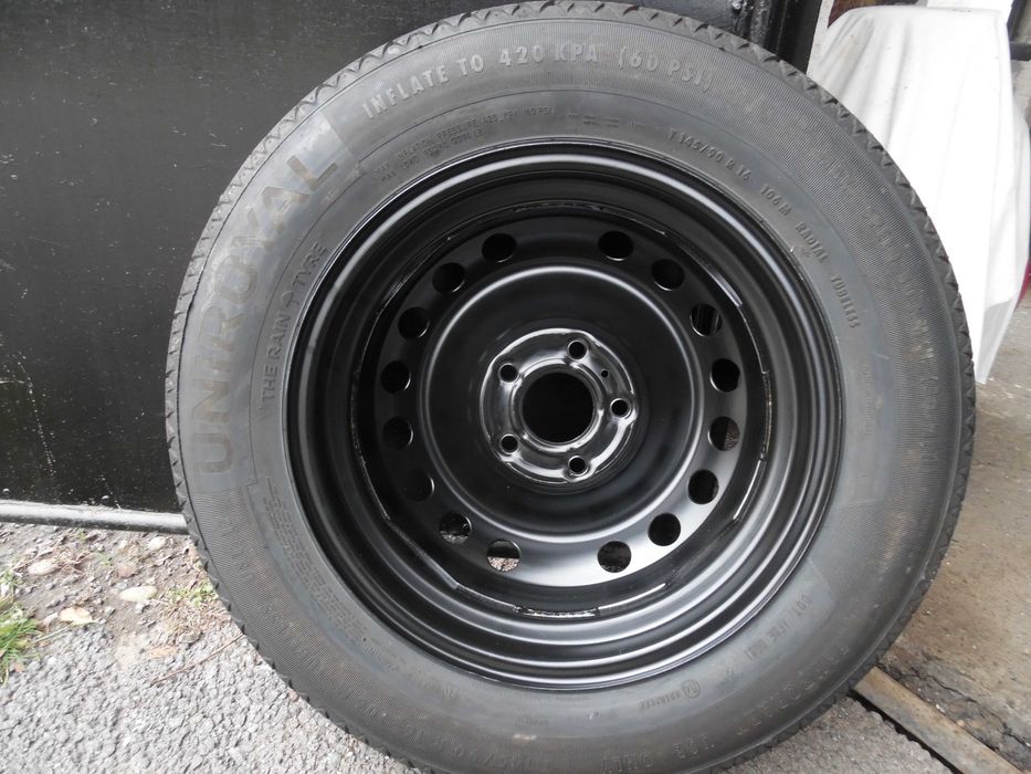 резервна гума /патерица/