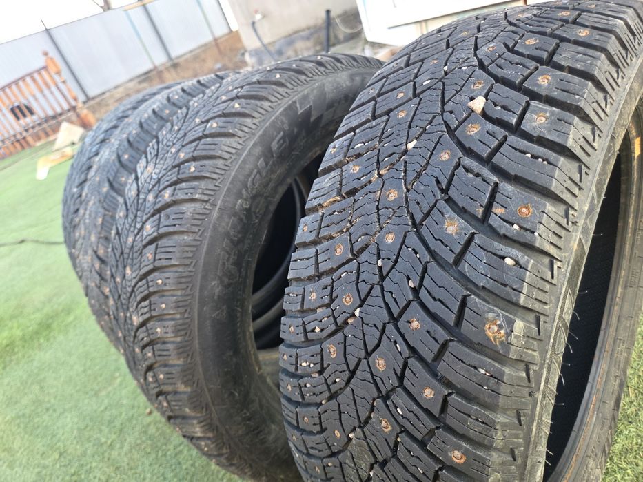 Зимняя шипованная резина Триэнджл,