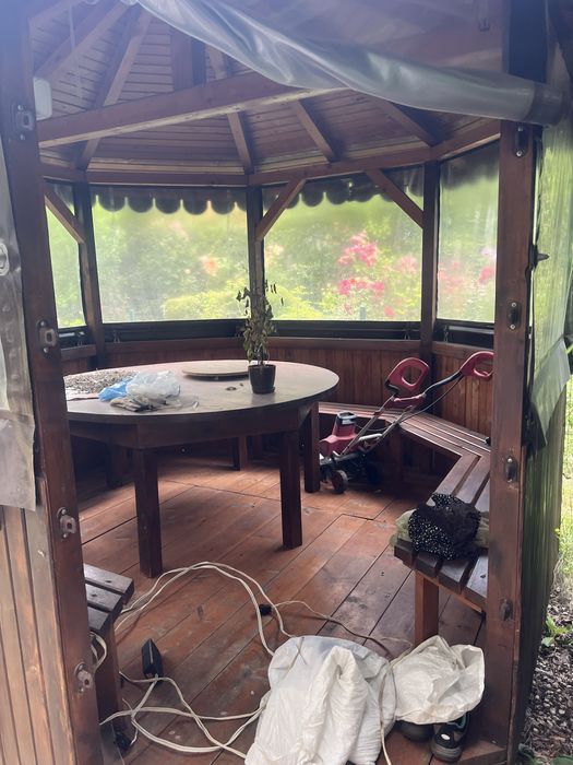 Дървена беседка