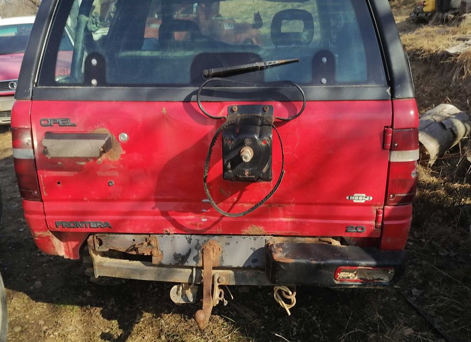 Vand/Dezmembrez Opel Frontera  2.0  benzina pentru camp