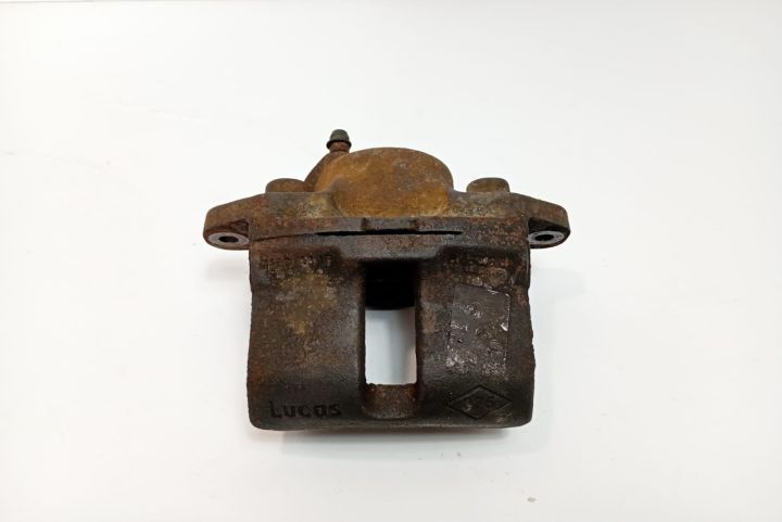 Etrier  dreapta fata Dacia Logan prima generatie