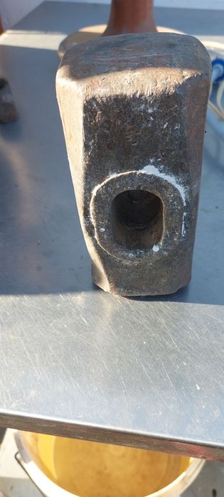 Продам кувалду советскую в отличном состоянии