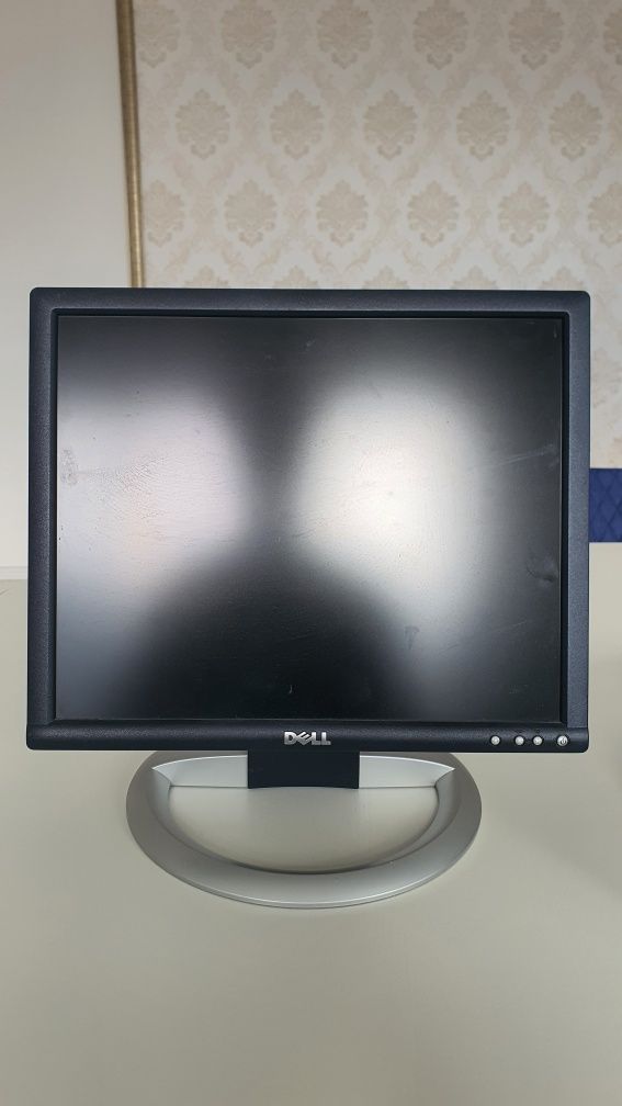 Dell 1704FPV монитор